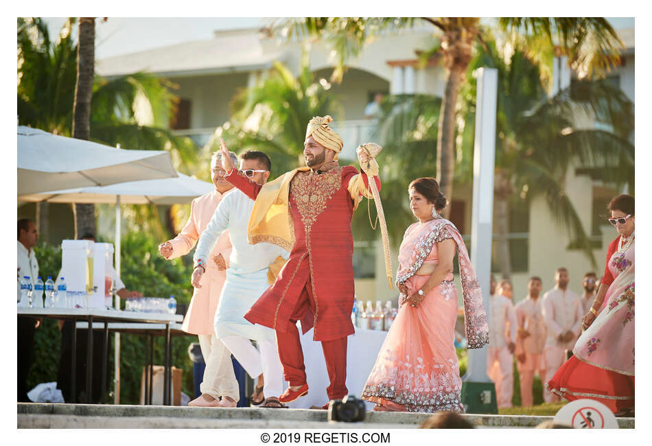  Anuj and Shruthi’s Indian Wedding Ceremony | Cancun, Mexico |  Destination Wedding Photographers.