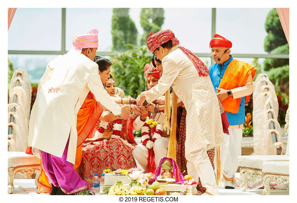  Vinay and Anjali’s South Asian Indian Hindu Wedding at The Gaylord National Resort & Conference Center | Oxon Hill Maryland Wedding Photographers