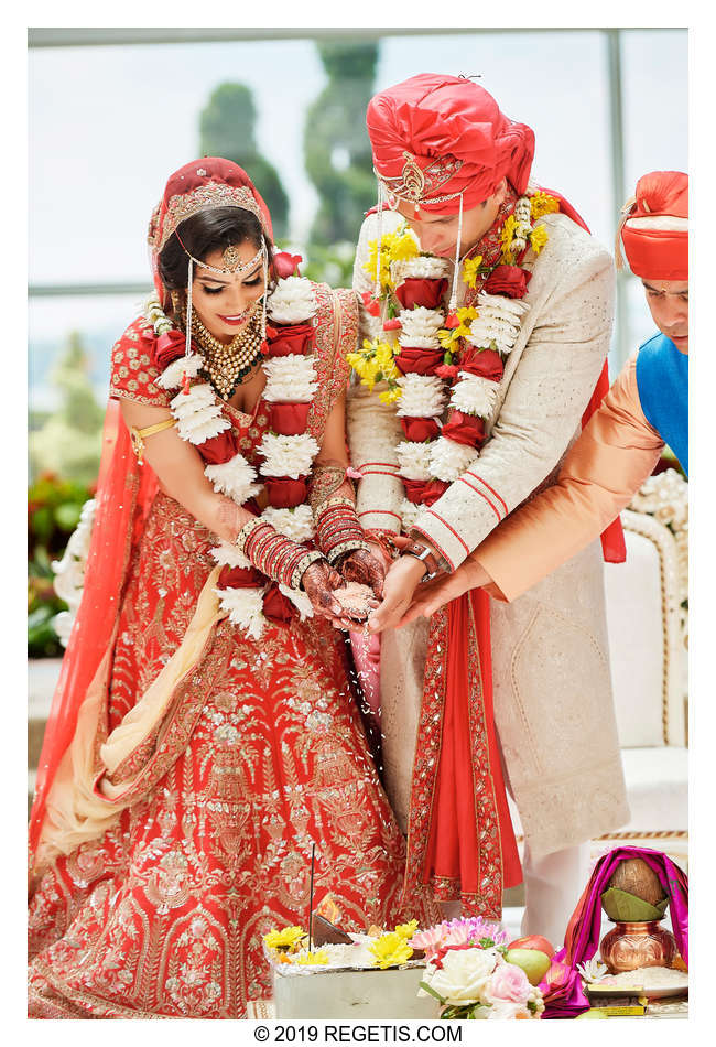  Vinay and Anjali’s South Asian Indian Hindu Wedding at The Gaylord National Resort & Conference Center | Oxon Hill Maryland Wedding Photographers