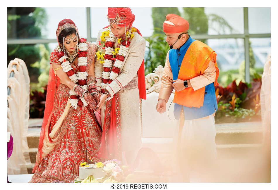  Vinay and Anjali’s South Asian Indian Hindu Wedding at The Gaylord National Resort & Conference Center | Oxon Hill Maryland Wedding Photographers