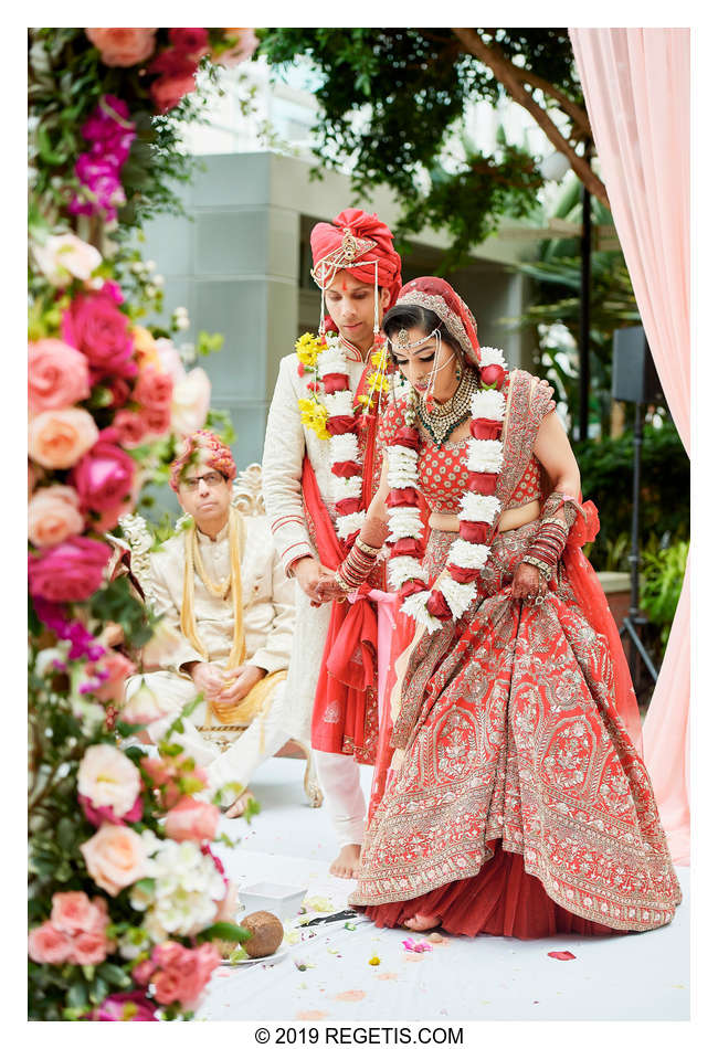  Vinay and Anjali’s South Asian Indian Hindu Wedding at The Gaylord National Resort & Conference Center | Oxon Hill Maryland Wedding Photographers