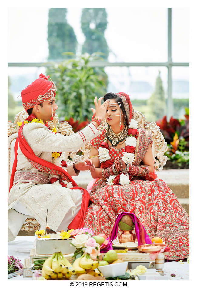  Vinay and Anjali’s South Asian Indian Hindu Wedding at The Gaylord National Resort & Conference Center | Oxon Hill Maryland Wedding Photographers