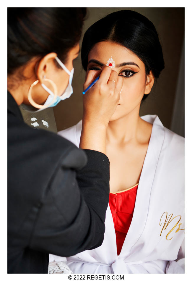 Make up for Chayanika who is having a traditional Hindu Bengali Wedding which is similar to other south asian weddings especially from India.Wedding at Hyatt Regency, Chesapeake Bay, Cambridge