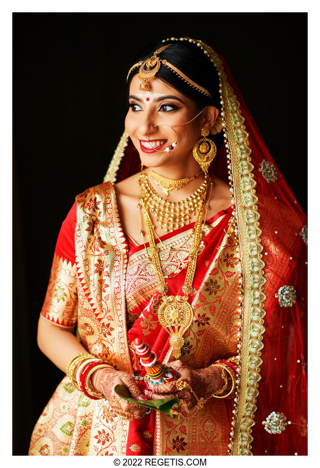 Chayanika, traditional Indian Bride in her Bengali wedding dress.
