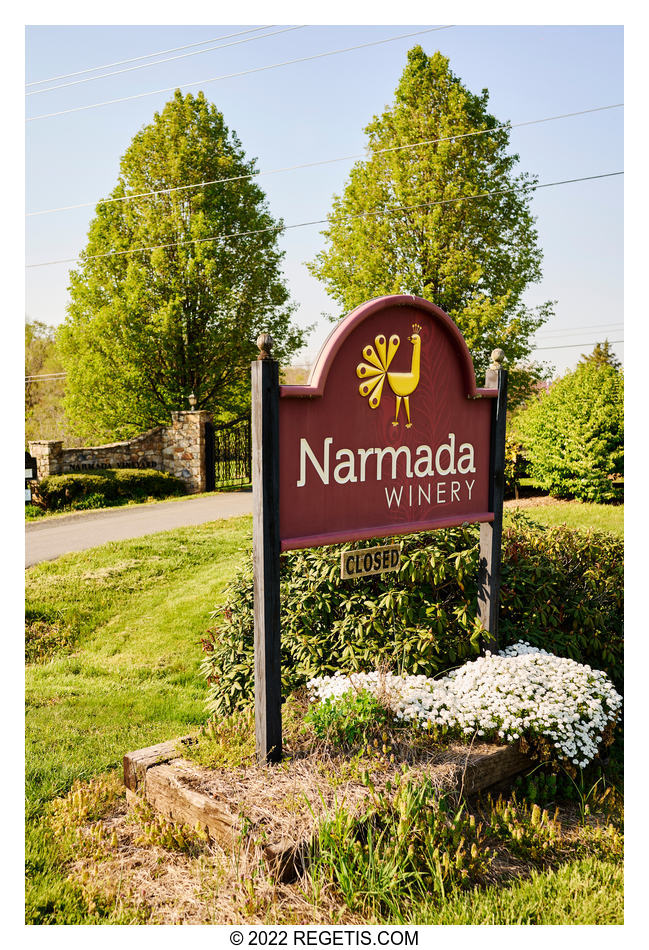 Narmada Winery Sign at the entrance.