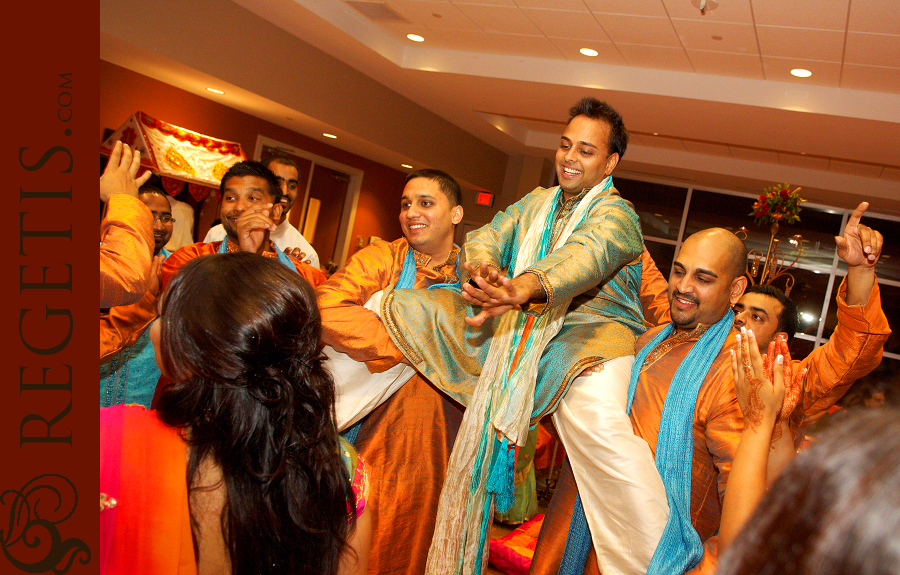 South Asian (Indian) Wedding at North Bethesda Marriott in Maryland Photography by Regeti's