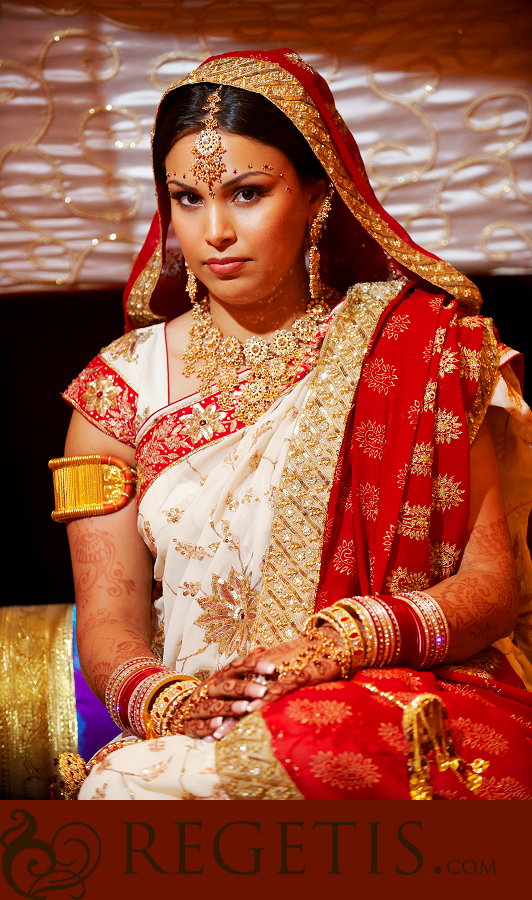 South Asian (Indian) Wedding at North Bethesda Marriott in Maryland Photography by Regeti's