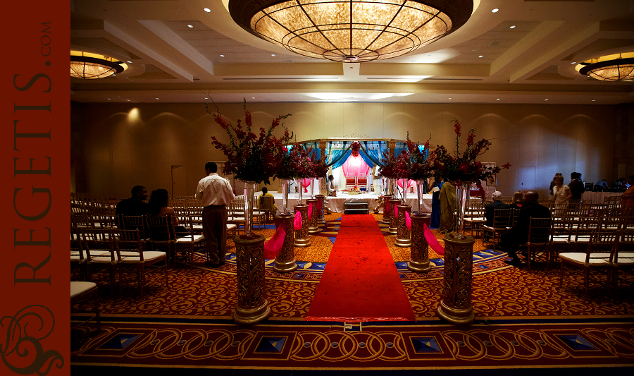 South Asian (Indian) Wedding at North Bethesda Marriott in Maryland Photography by Regeti's