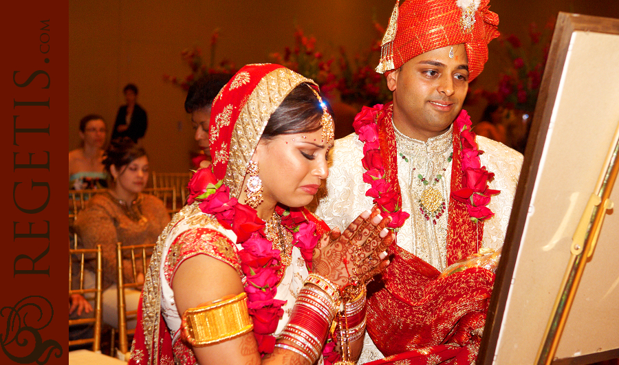 South Asian (Indian) Wedding at North Bethesda Marriott in Maryland Photography by Regeti's