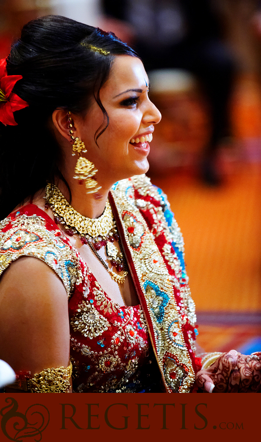 South Asian (Indian) Wedding at North Bethesda Marriott in Maryland Photography by Regeti's