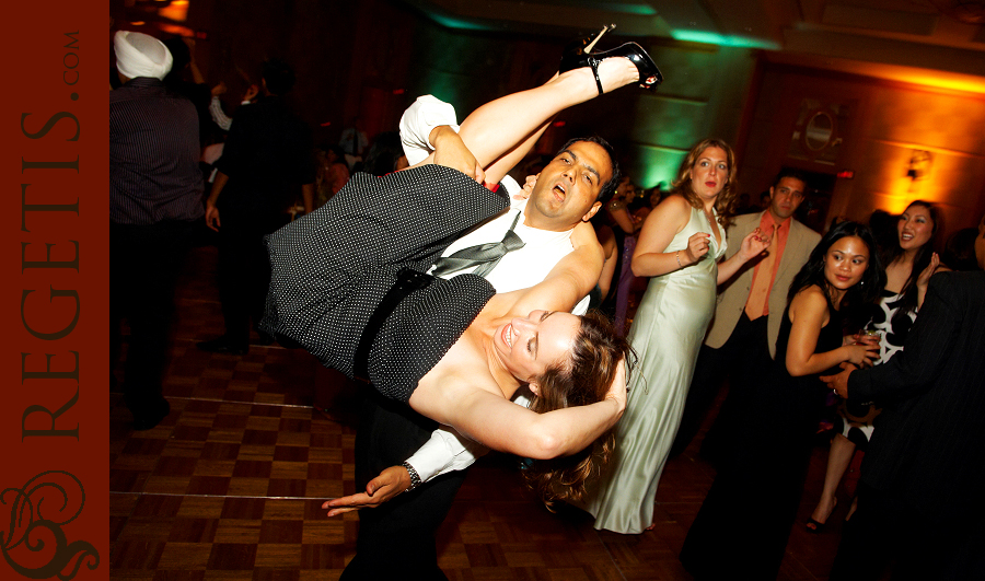 South Asian (Indian) Wedding at North Bethesda Marriott in Maryland Photography by Regeti's