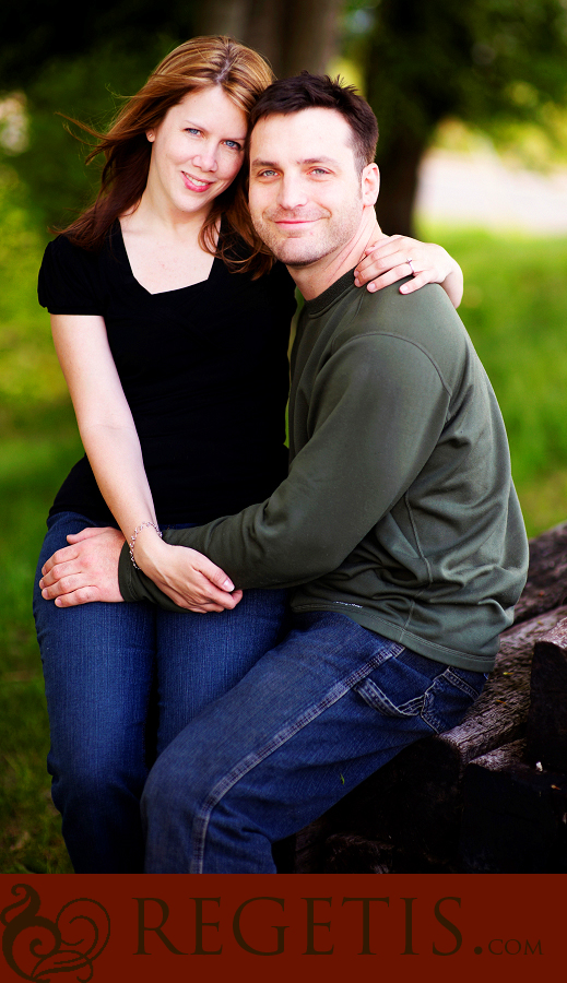 Engagement Pictures in Washington DC by Regeti's Photography located in Warrenton, Virginia