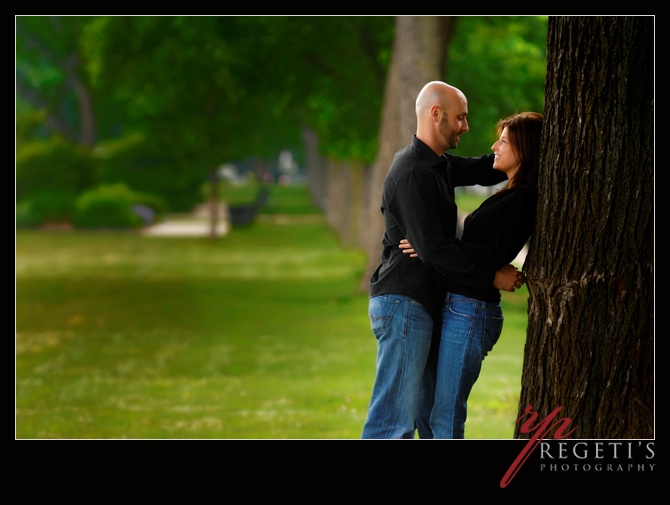 Engagement Pictures in Washington DC by Regeti's Photography