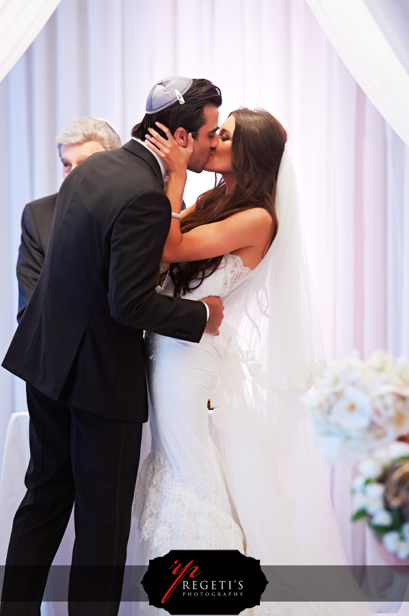 Rachel and Brett Jewish Wedding at Four Seasons Baltimore, Maryland